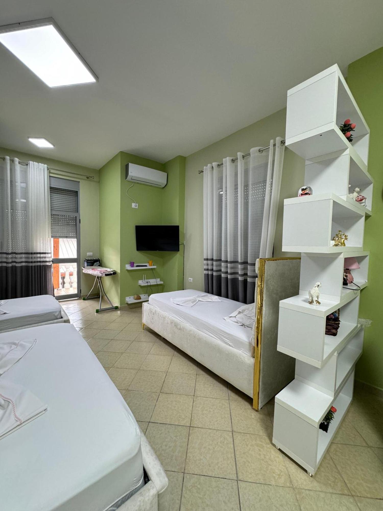 Solei Apartments Саранда Екстер'єр фото
